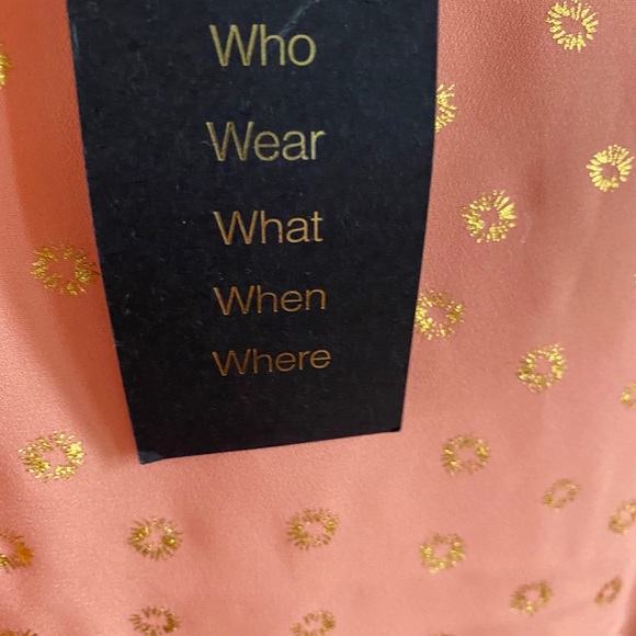 W5 Flowing Top. - Picture 8 of 8